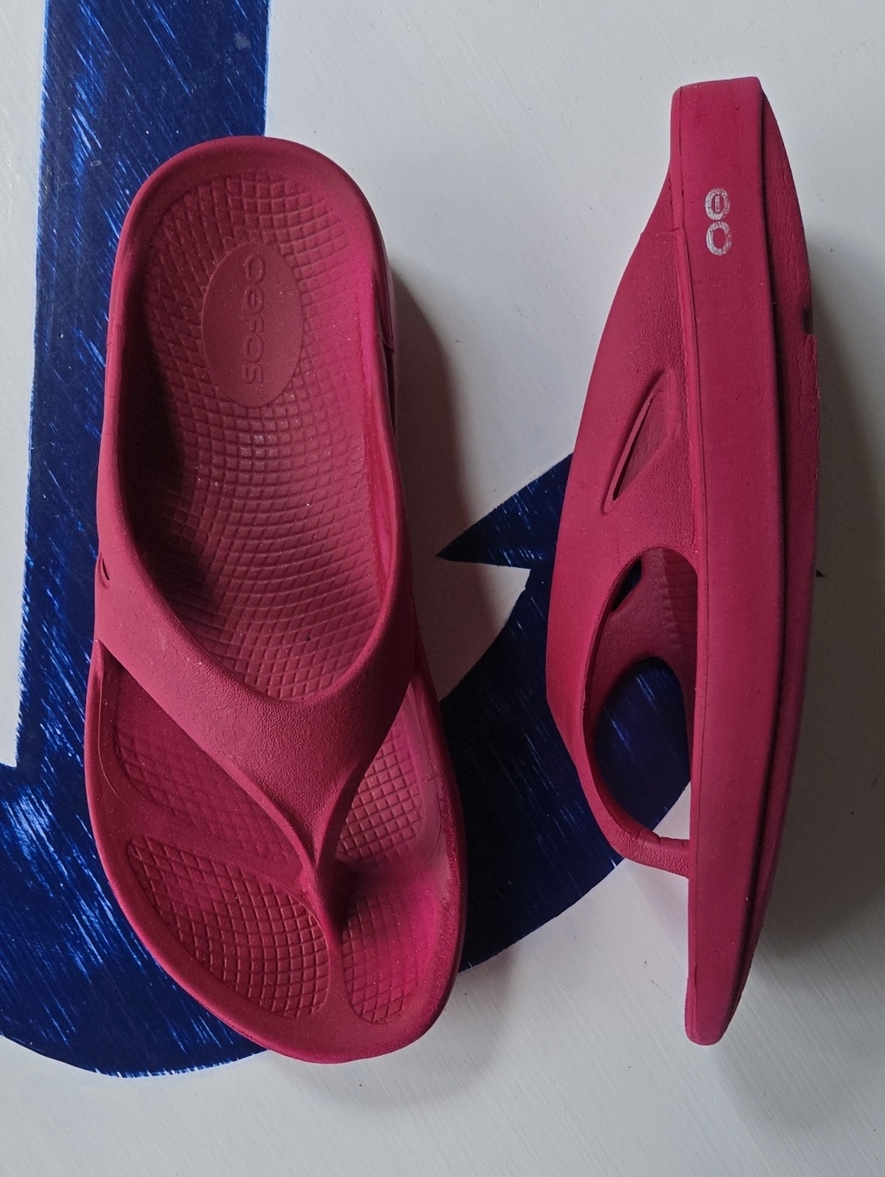 Oofos "OOriginal" Pink Recovery Sandal Size 8